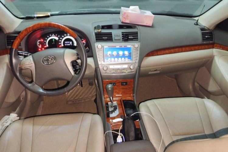 Used Toyota Camry 2006 240G Center Console