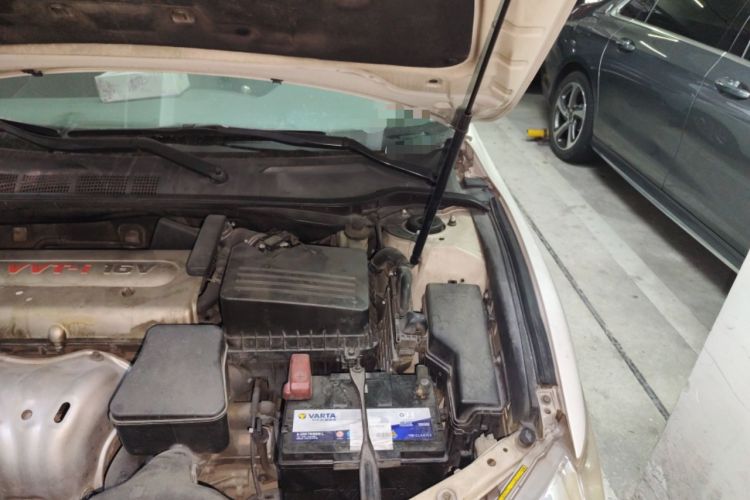 Used Toyota Camry 2006 240G Engine Bay Left