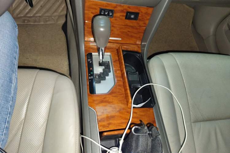 Used Toyota Camry 2006 240G Gear Lever