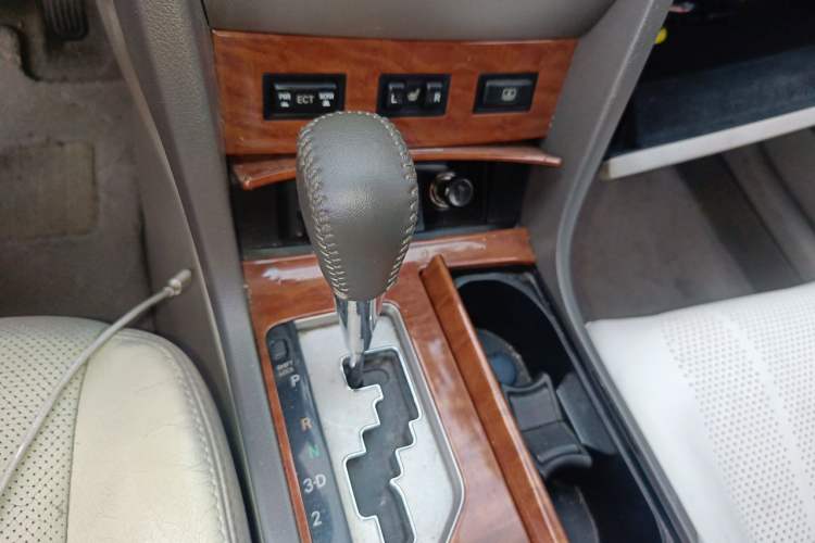 Used Toyota Camry 2006 200G Gear Lever