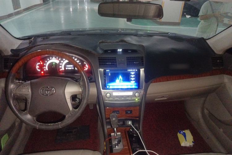 Used Toyota Camry 2007 240V Supreme Edition Center Console