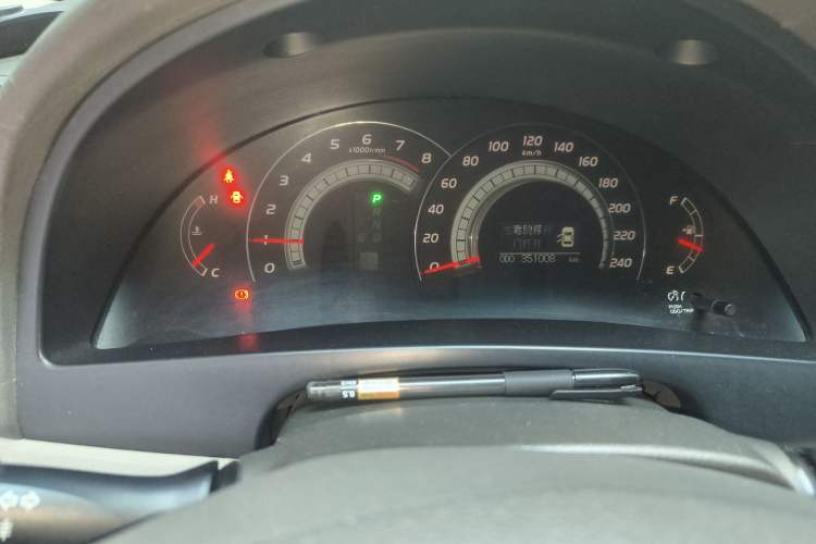 Used Toyota Camry 2007 240G Luxury Edition Odometer Close Up