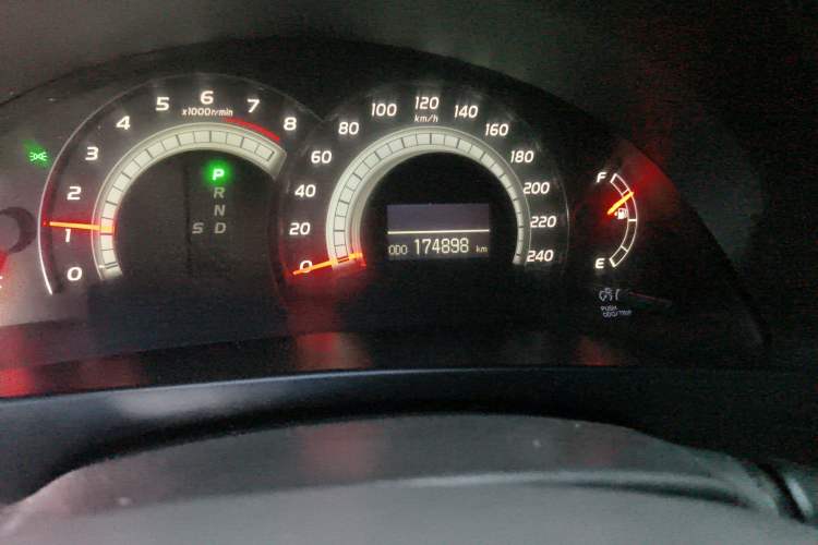 Used Toyota Camry 2007 240G Luxury Edition Odometer Close Up