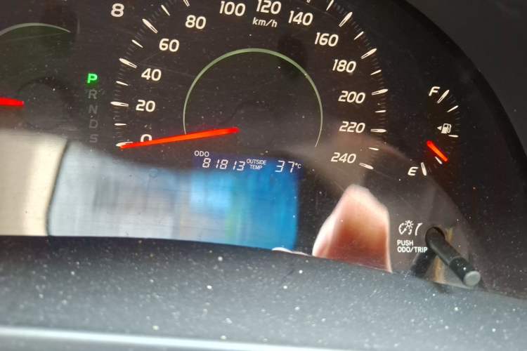 Used Toyota Camry 2007 240E Elite Edition Odometer Close Up