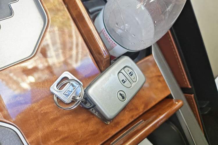 Used Toyota Camry 2007 240V NAVI Ultimate Navigation Edition Vehicle Key