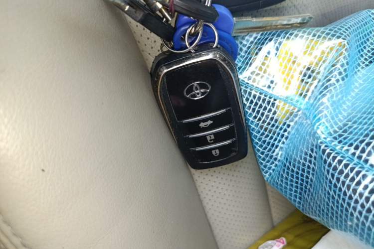 Used Toyota Camry 2007 240V NAVI Ultimate Navigation Edition Vehicle Key