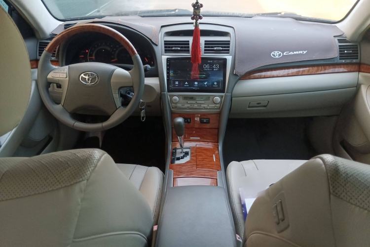 Used Toyota Camry 2008 240G Luxury Edition Center Console