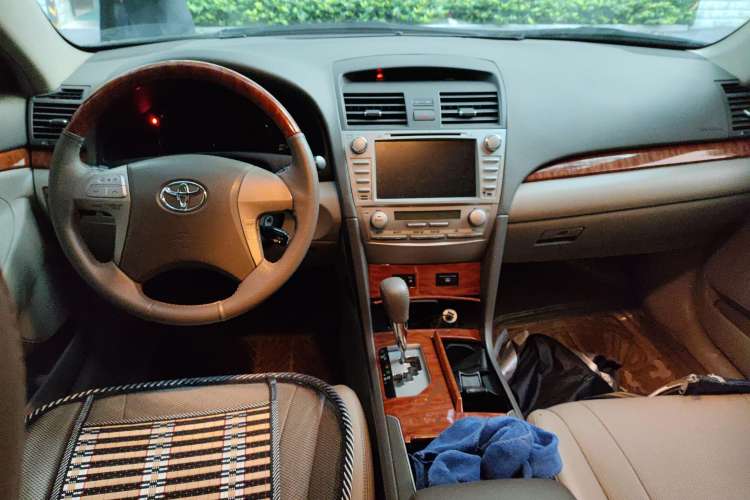 Used Toyota Camry 2008 240G Luxury Edition Center Console