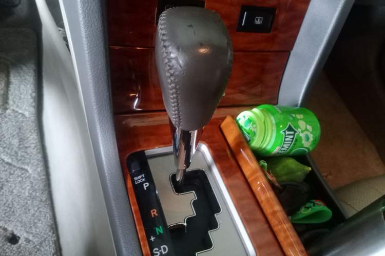 Used Toyota Camry 2008 240G Luxury Edition Gear Lever