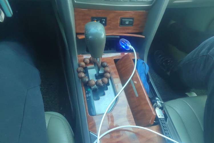 Used Toyota Camry 2008 240G Luxury Edition Gear Lever