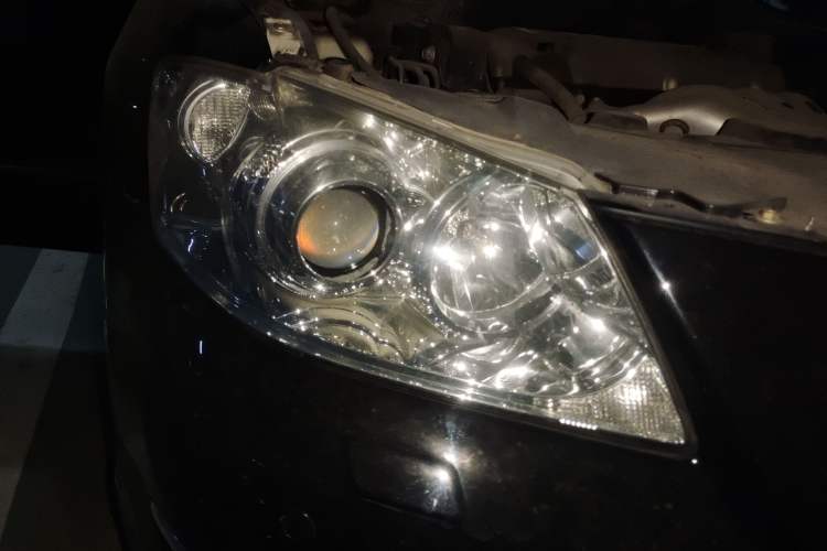 Used Toyota Camry 2008 200G Luxury Edition Right Front Headlight
