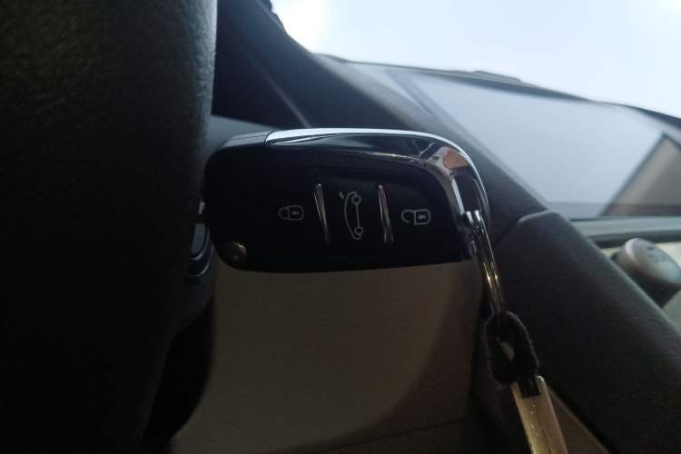 Used Toyota Camry 2008 240G Luxury Edition Vehicle Key