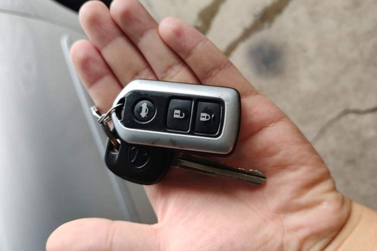 Used Toyota Camry 2008 240G Luxury Edition Vehicle Key