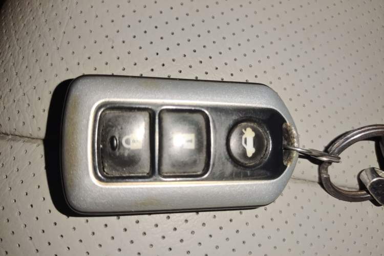 Used Toyota Camry 2008 200G Luxury Edition Vehicle Key