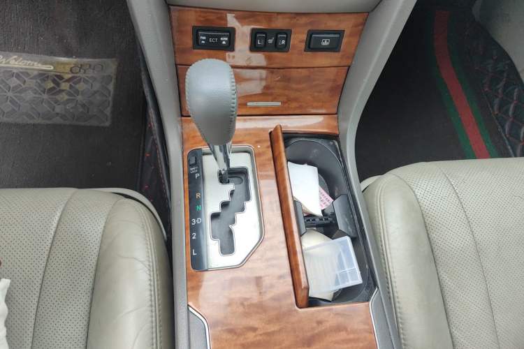 Used Toyota Camry 2008 200G Luxury Edition Gear Lever