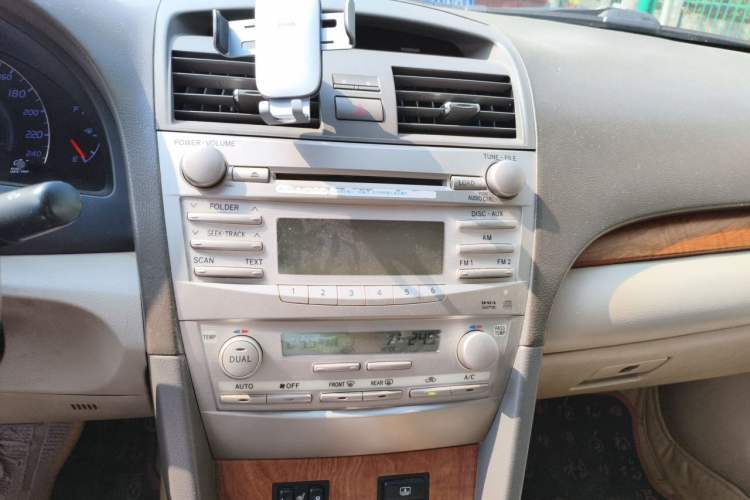 Used Toyota Camry 2009 240G Luxury Edition Audio And AC Panel