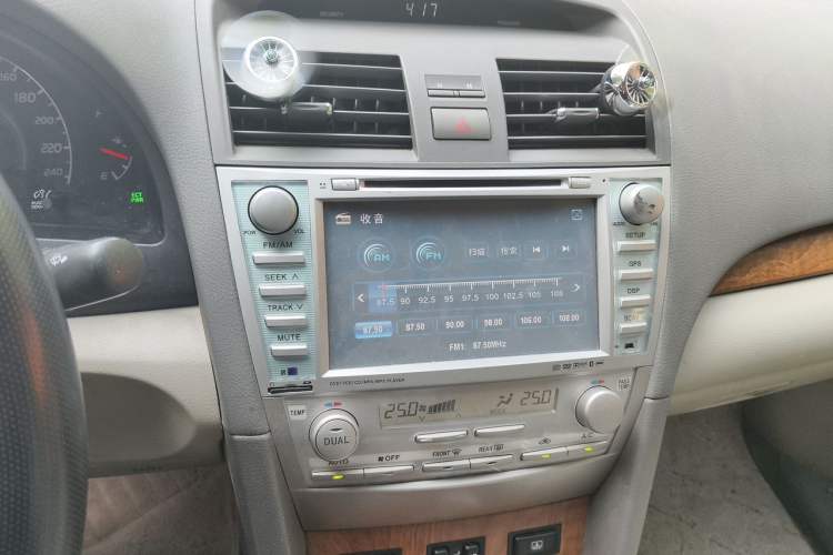 Used Toyota Camry 2009 200G Luxury Edition Audio And AC Panel