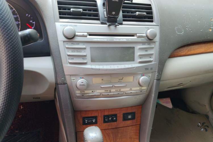 Used Toyota Camry 2009 200G Luxury Edition Audio And AC Panel