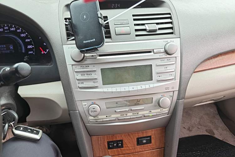 Used Toyota Camry 2009 240G Luxury Edition Audio And AC Panel
