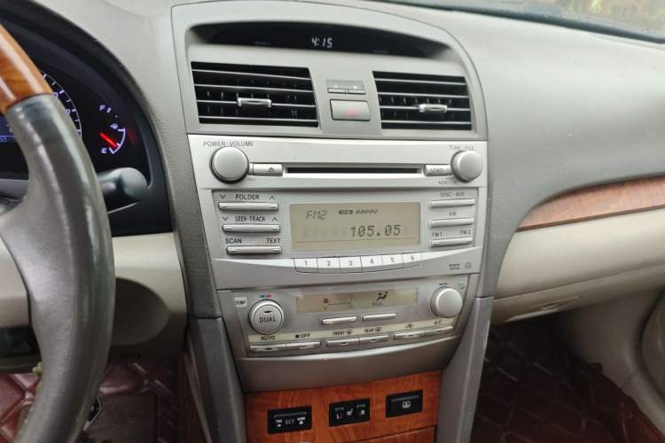 Used Toyota Camry 2009 200G Luxury Edition Audio And AC Panel