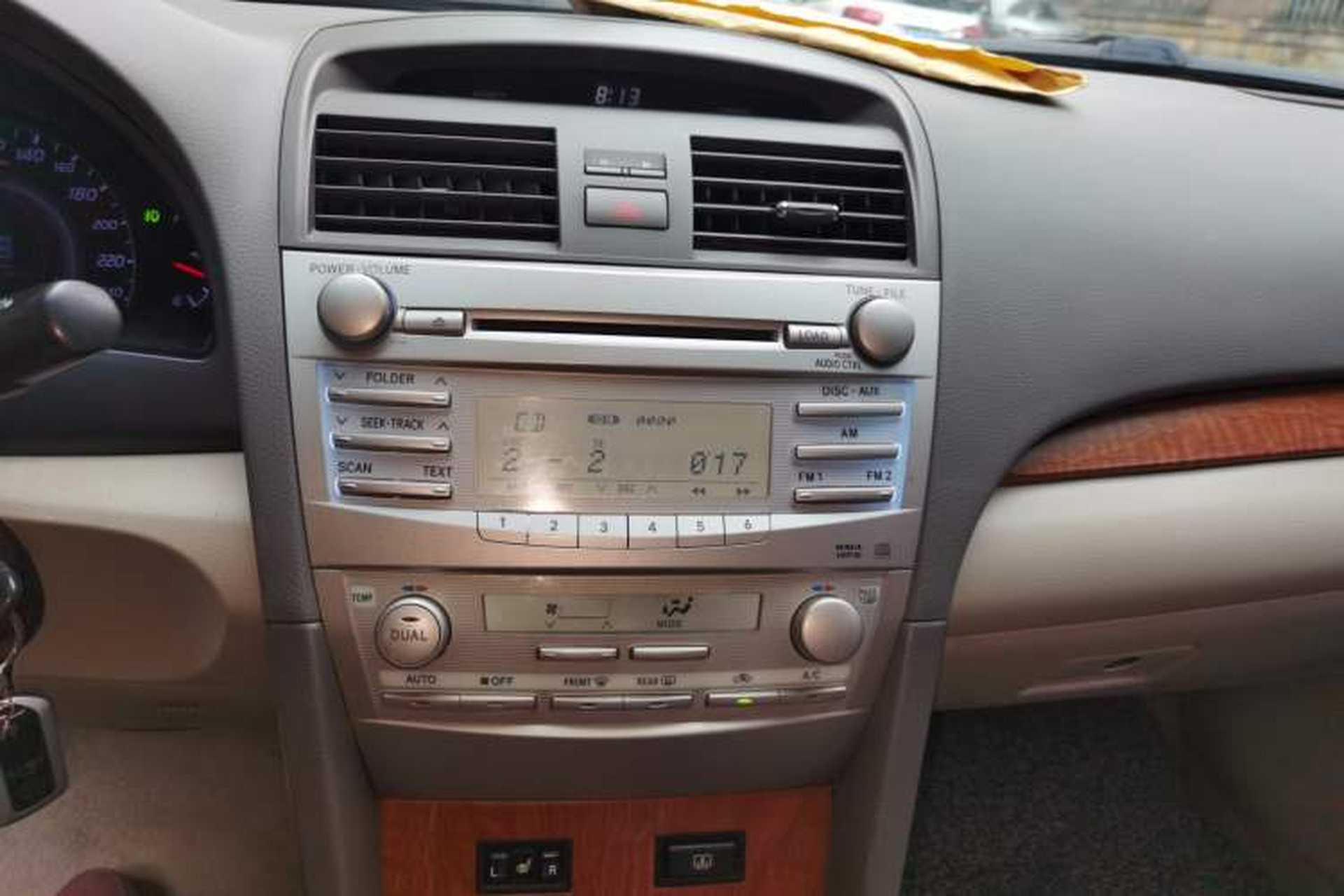 Used Toyota Camry 2009 240G Luxury Edition Audio And AC Panel