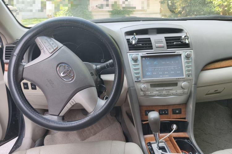 Used Toyota Camry 2009 200G Luxury Edition Center Console