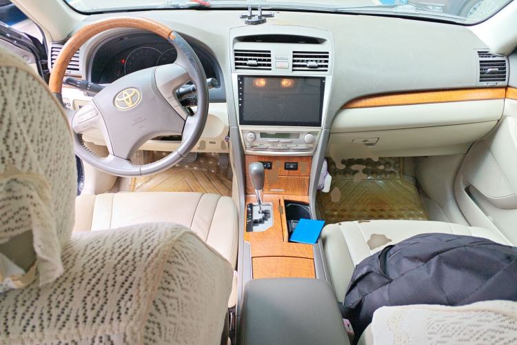 Used Toyota Camry 2009 240G Luxury Edition Center Console