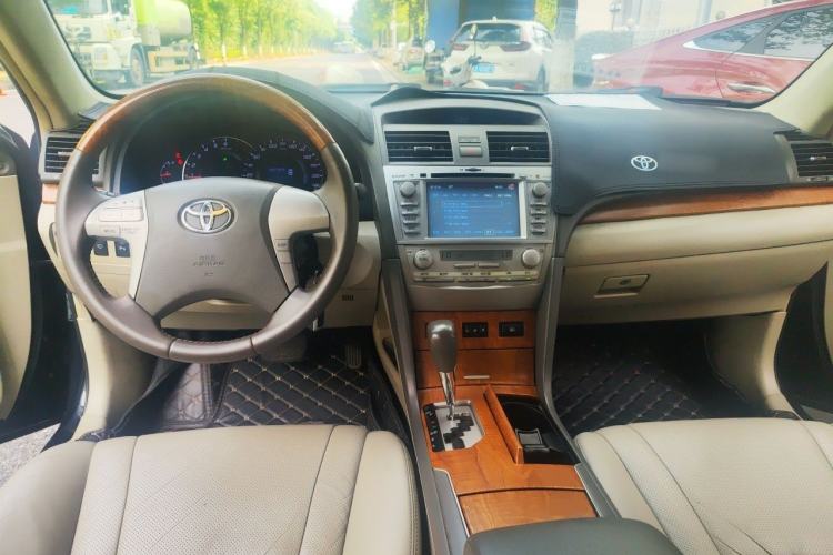 Used Toyota Camry 2009 200G Luxury Edition Center Console