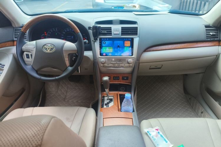 Used Toyota Camry 2009 200G Luxury Edition Center Console