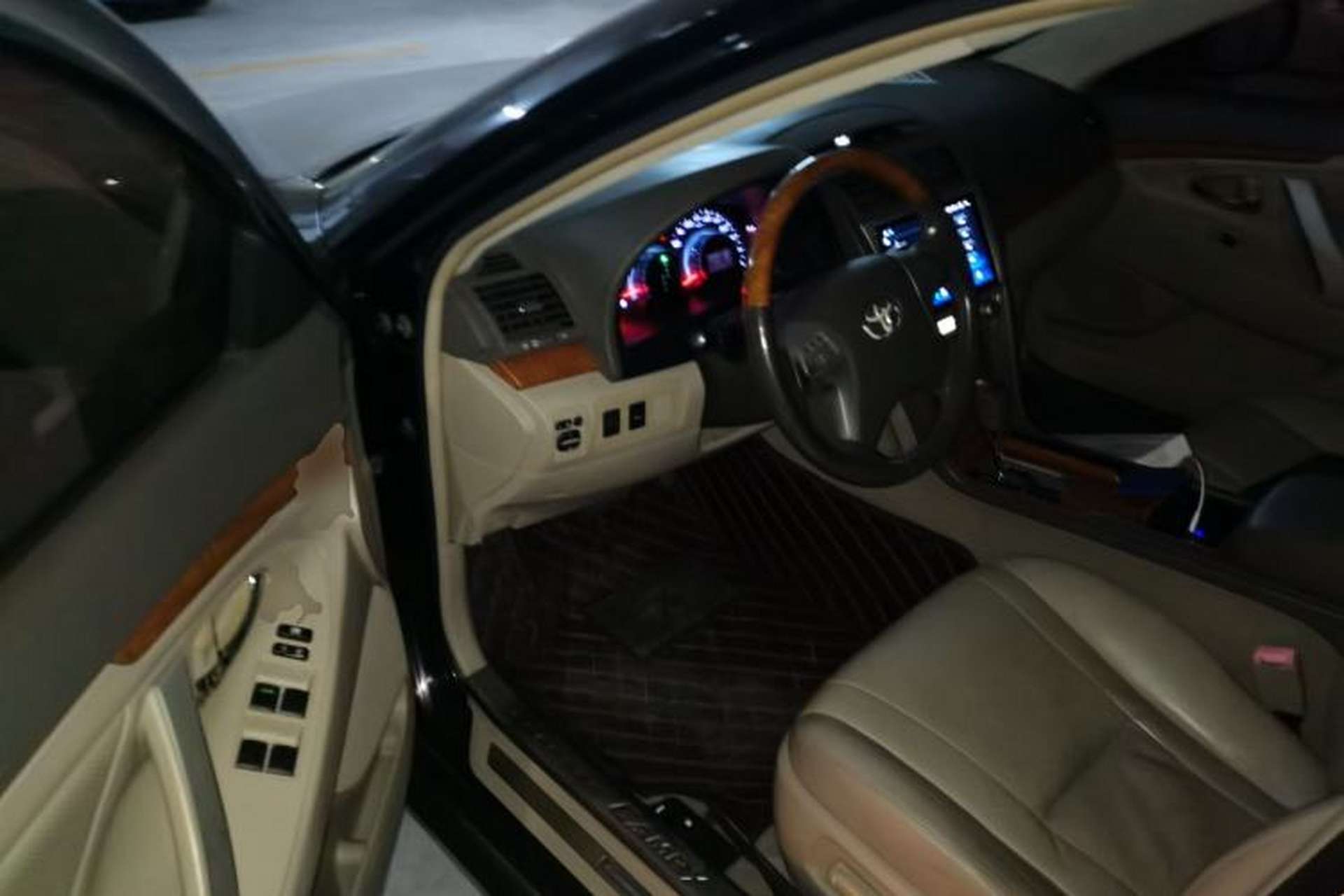 Used Toyota Camry 2009 200G Luxury Edition Driver Seat