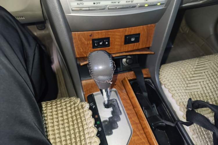 Used Toyota Camry 2009 240G Luxury Edition Gear Lever
