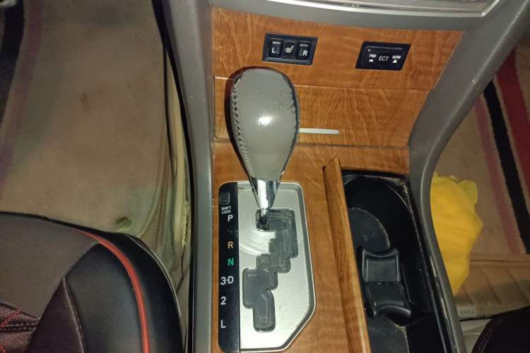 Used Toyota Camry 2009 200E Elite Leather Edition Gear Lever