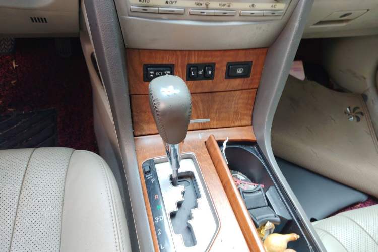 Used Toyota Camry 2009 200G Luxury Edition Gear Lever