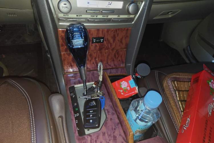 Used Toyota Camry 2009 200E Elite Edition Gear Lever