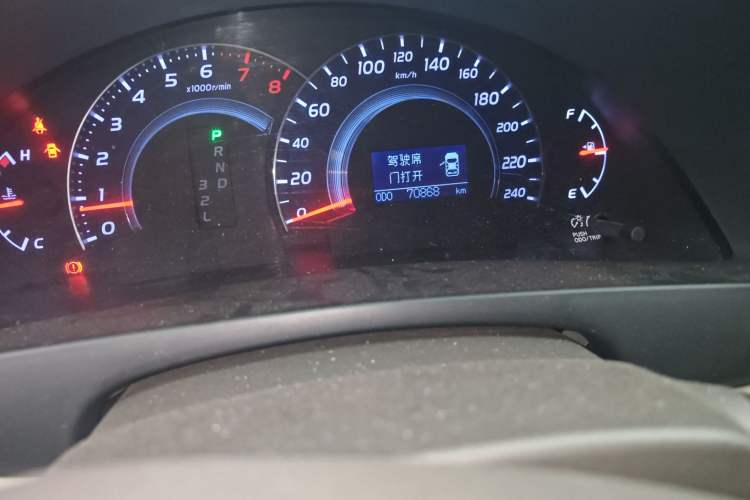 Used Toyota Camry 2009 200G NAVI Luxury Navigation Edition Odometer Close Up