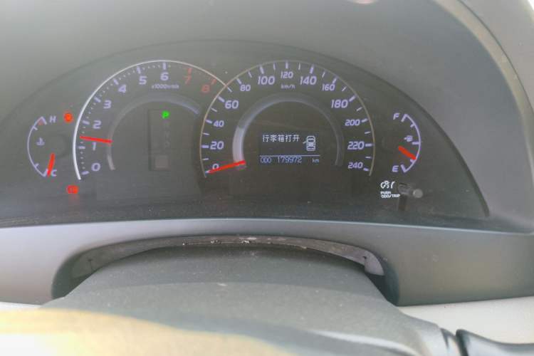 Used Toyota Camry 2009 240G Luxury Edition Odometer Close Up