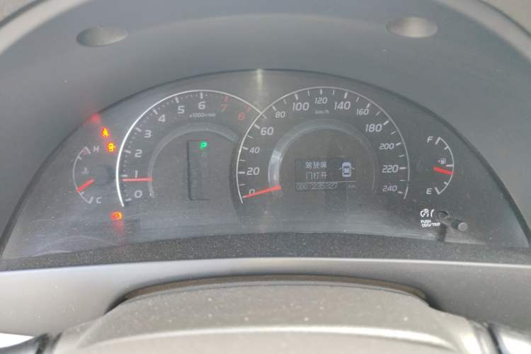 Used Toyota Camry 2009 200G Luxury Edition Odometer Close Up