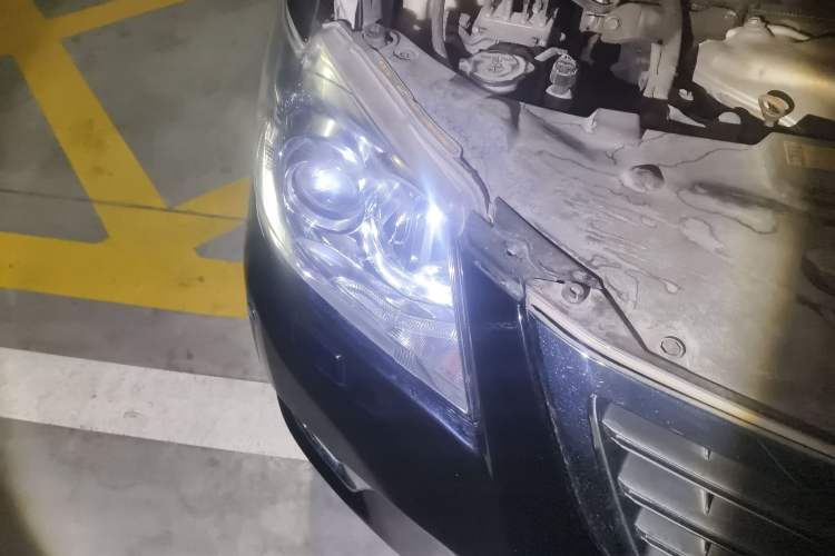 Used Toyota Camry 2009 240G Luxury Edition Right Front Headlight