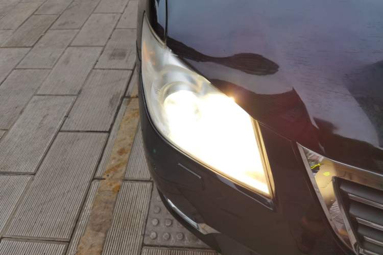 Used Toyota Camry 2009 240G Luxury Edition Right Front Headlight