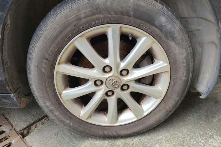 Used Toyota Camry 2009 200E Elite Edition Right Front Wheel Hub
