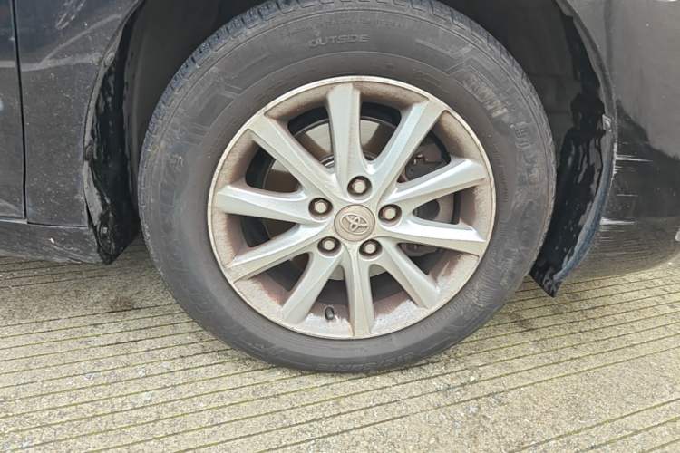 Used Toyota Camry 2009 240G Luxury Edition Right Front Wheel Hub