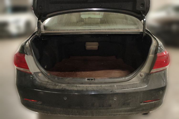 Used Toyota Camry 2009 200E Elite Edition Trunk