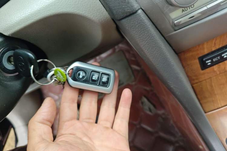 Used Toyota Camry 2009 200G Luxury Edition Vehicle Key