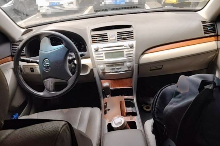 Used Toyota Camry 2009 240E Elite Edition Center Console