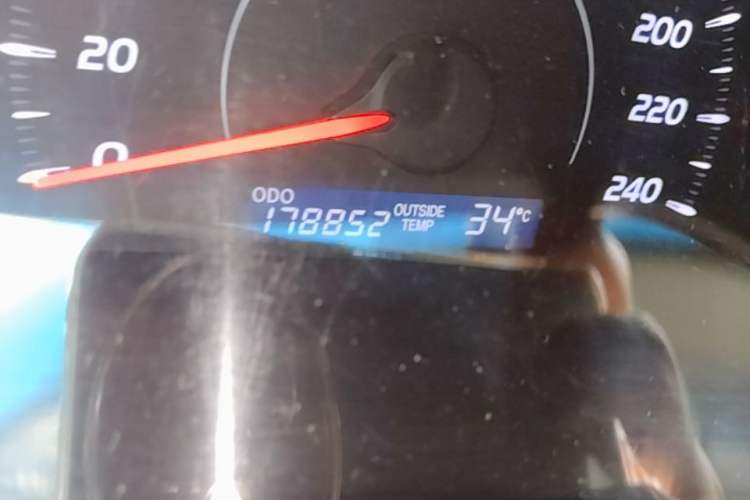 Used Toyota Camry 2009 240E Elite Edition Odometer Close Up