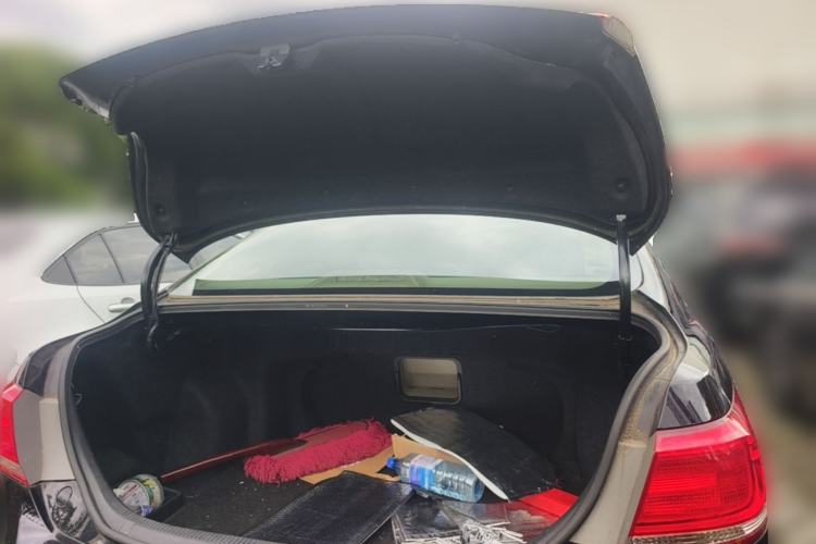Used Toyota Camry 2009 240G Luxury Edition Trunk