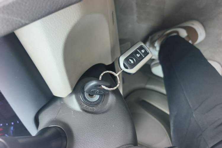Used Toyota Camry 2009 240G Luxury Edition Vehicle Key