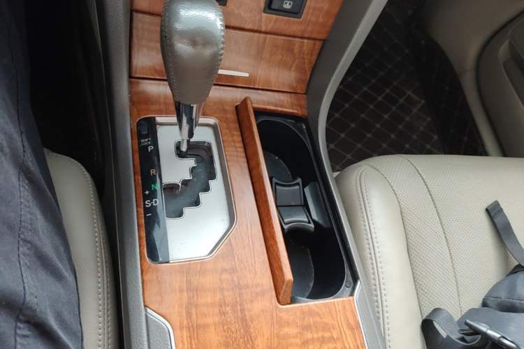 Used Toyota Camry 2009 240G Luxury Edition Gear Lever