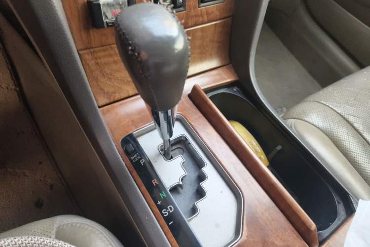 Used Toyota Camry 2009 240V G-BOOK Smart Navigation Edition Gear Lever