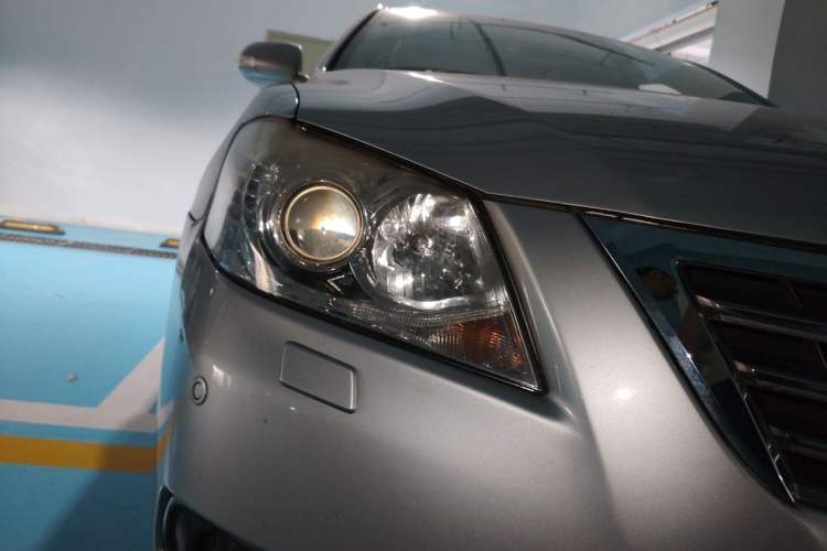 Used Toyota Camry 2009 240G Luxury Edition Right Front Headlight